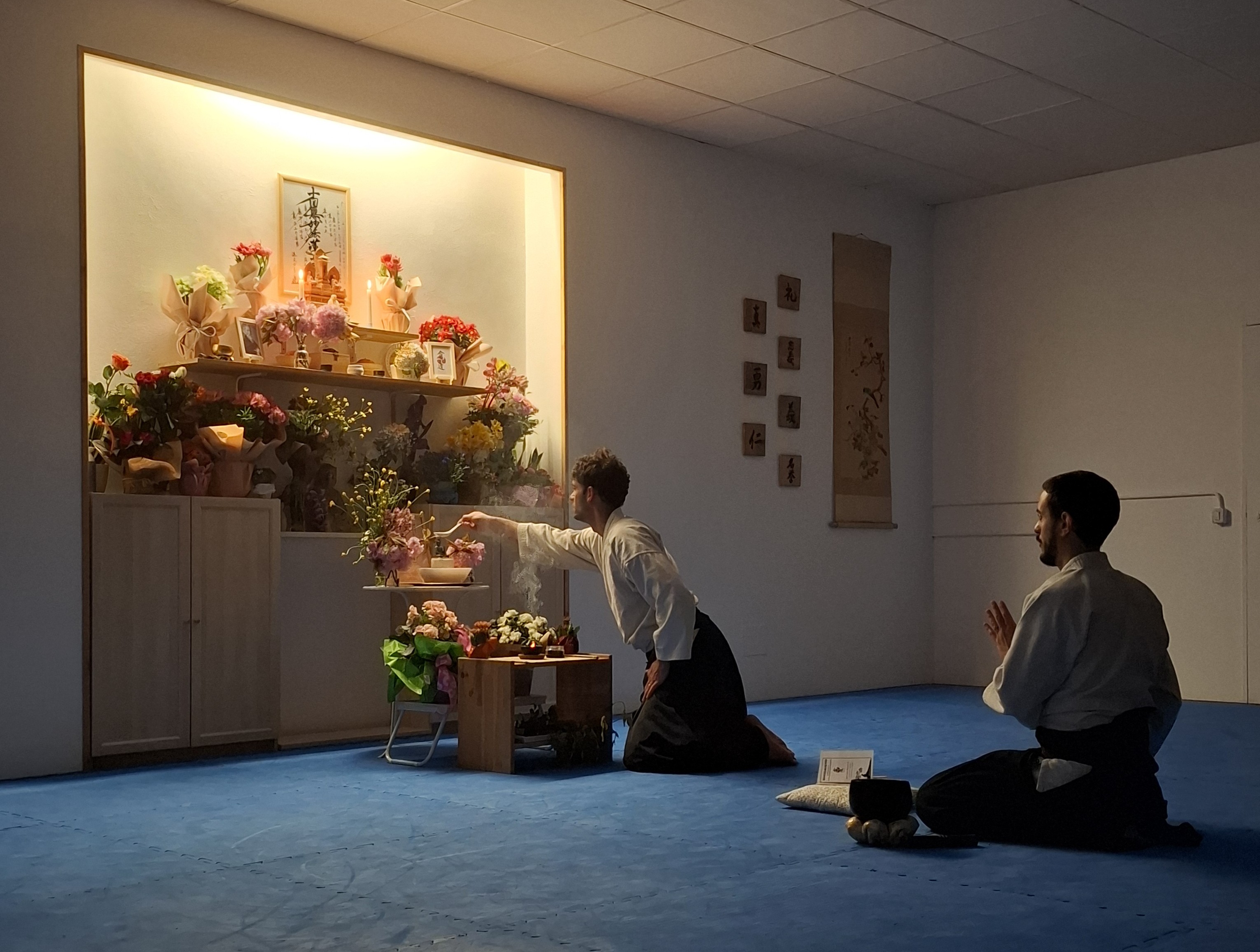 cerimonia per Hana Matsuri corso di meditazione Aiki Center ETS Parma